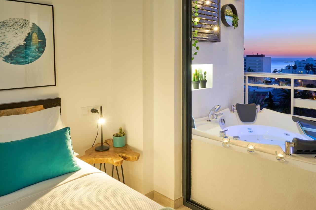 Suite Del Mar Luxury Apartment With Jacuzzi Torremolinos Exterior photo